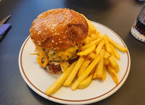 slovenia/zasavje/restaurant/bistro-bombina-urh-kapelar-s-p