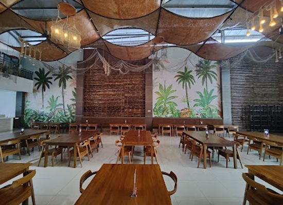 indonesia/maluku-islands/restaurant/teluk-ambon-beach-caffe-resto