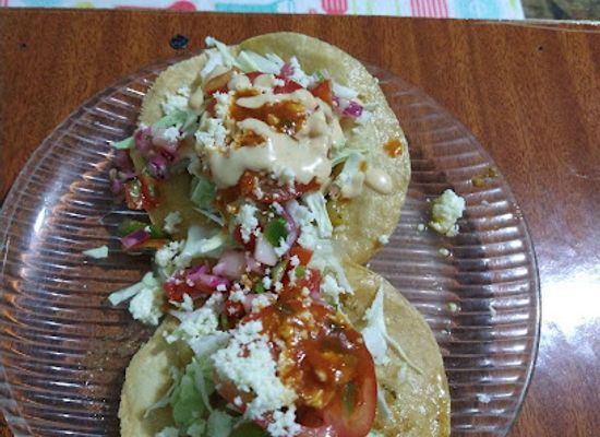 belize/orange-walk-town/restaurant/deh-juicy-kitchen