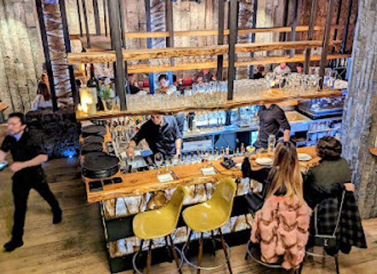 iceland/southern-peninsula/restaurant/grillmarkaourinn