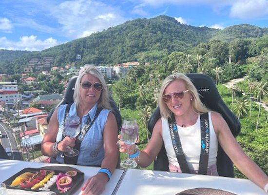 thailand/southern-thailand/restaurant/dinner-in-the-sky-phuket-restaurant
