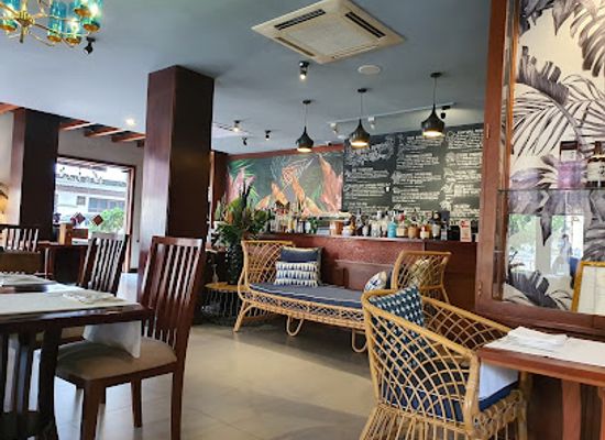 laos/vientiane/chanthabouly/restaurant/kitchen-vibe-bistro-restaurant