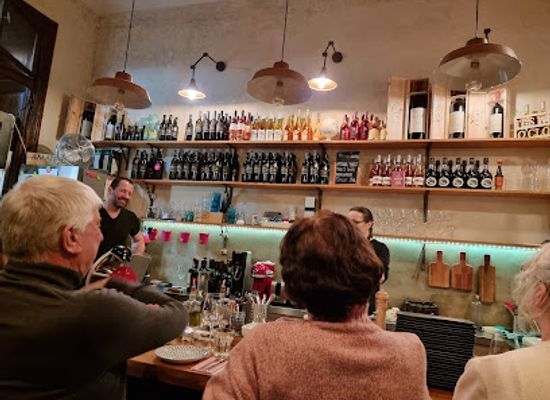 czechia/ore-mountains/restaurant/wine-o-clock-shop