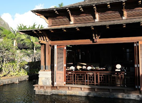 mauritius/le-morne/restaurant/floating-market-restaurant