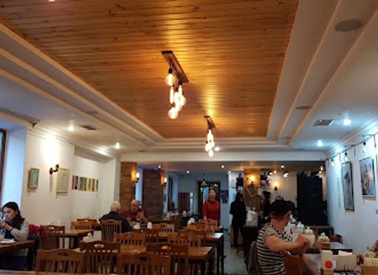 kyrgyzstan/chuy-valley/restaurant/chicken-star