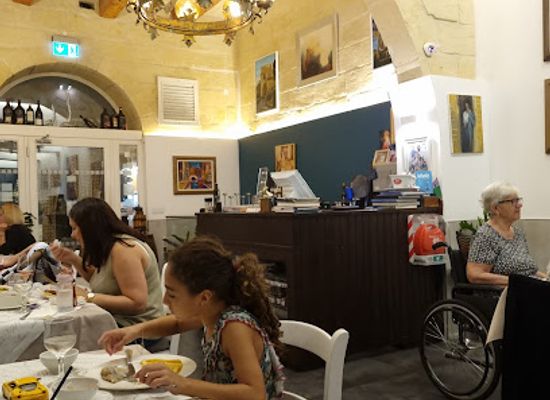 malta/xaghra/restaurant/ta-philip-restaurant
