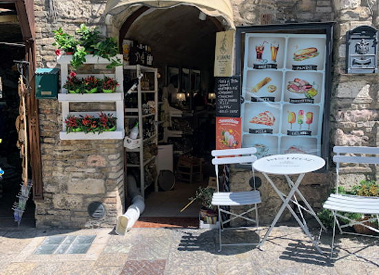 italy/assisi/restaurant/delizie-francescane