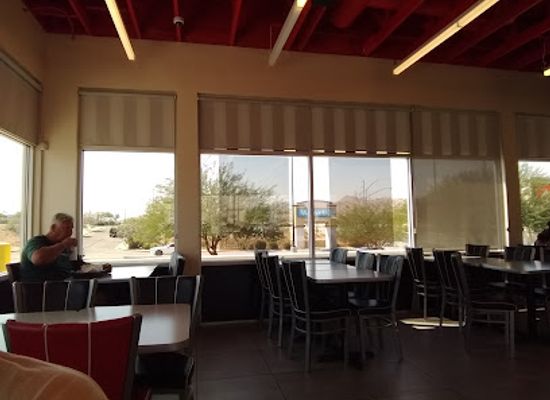 california/joshua-tree/restaurant/steak-n-shake