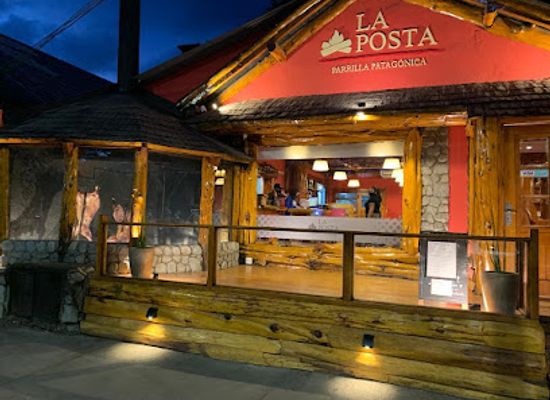 argentina/villa-la-angostura/restaurant/la-posta-parrilla-patagonica