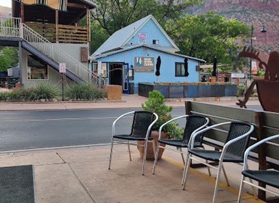utah/zion-national-park/restaurant/deep-creek-coffee-company