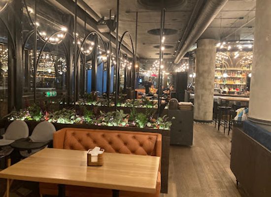 lithuania/vilnius/naujamiestis/restaurant/houdini