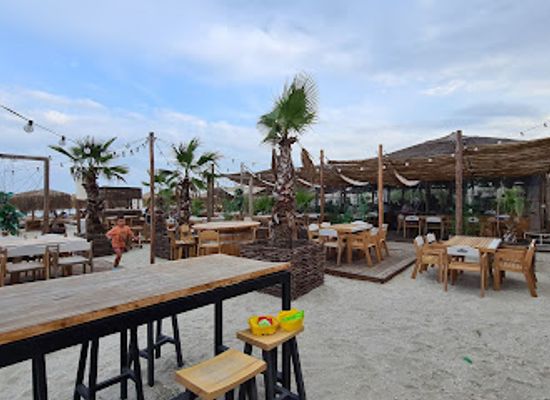 romania/black-sea-coast/restaurant/lujo-beach
