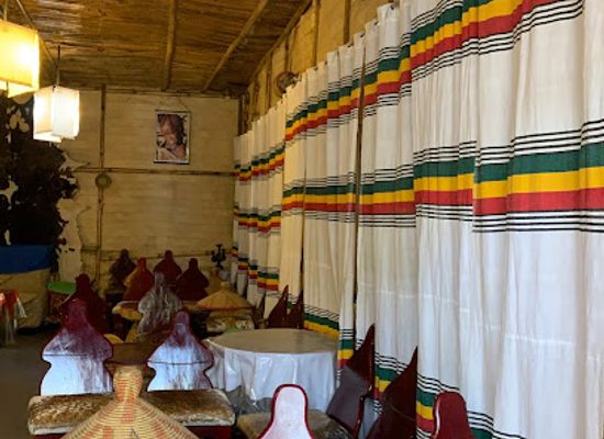 ethiopia/gondar/debre-berhan-selassie-church/restaurant/mini-fogera