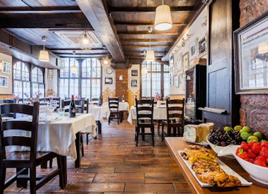 spain/oviedo/restaurant/el-fondin-de-trascorrales