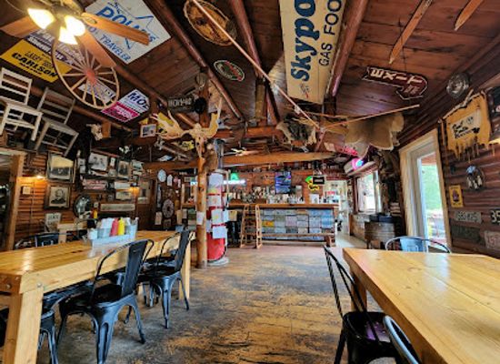 minnesota/gunflint-trail/restaurant/trail-center-at-poplar-lake