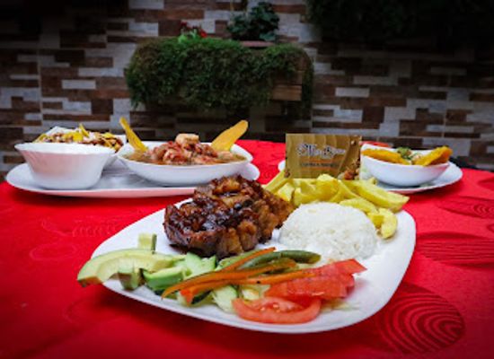 ecuador/sierra/restaurant/sea-and-sierra