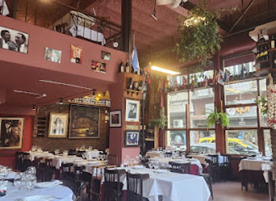 argentina/buenos-aires/restaurant/chiquilin