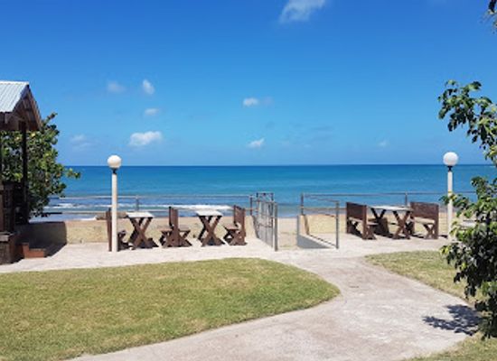 jamaica/treasure-beach-area/restaurant/frenchman-s-bay