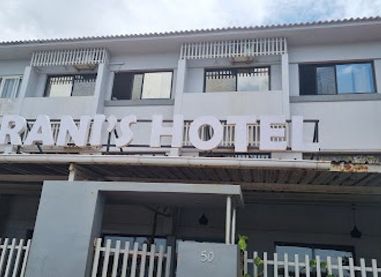 mozambique/sofala-province/restaurant/rani-s-hotel