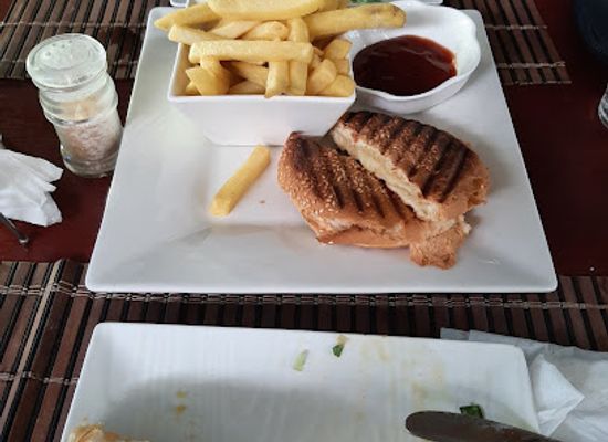 saint-lucia/anse-mamin/restaurant/mama-s