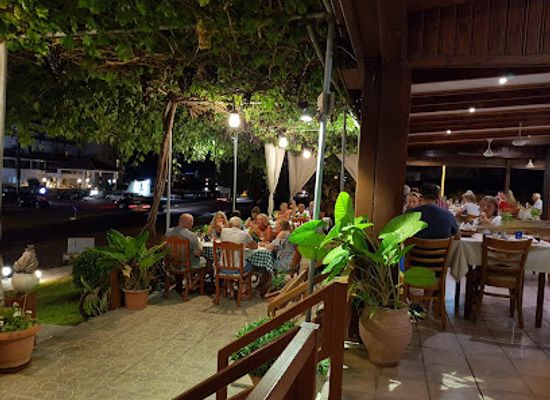 cyprus/adonis-baths-waterfalls/restaurant/harmony-restaurant