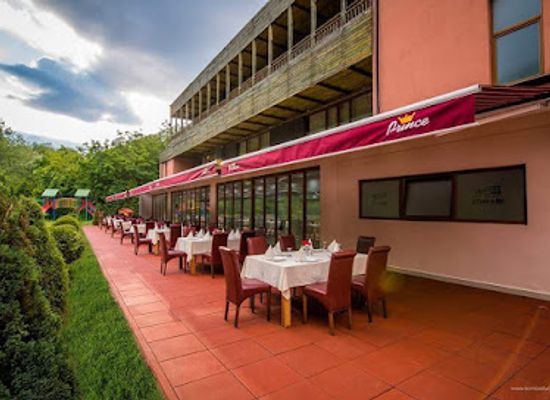 kosovo/peja/restaurant/kompleksi