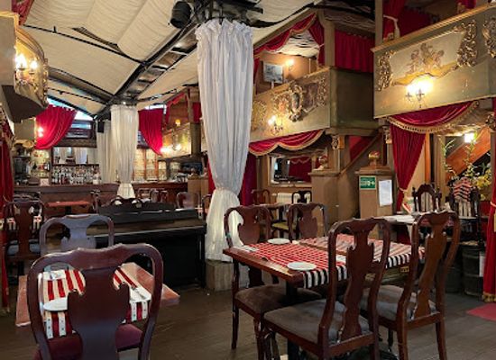 serbia/belgrade/savamala/restaurant/little-bay