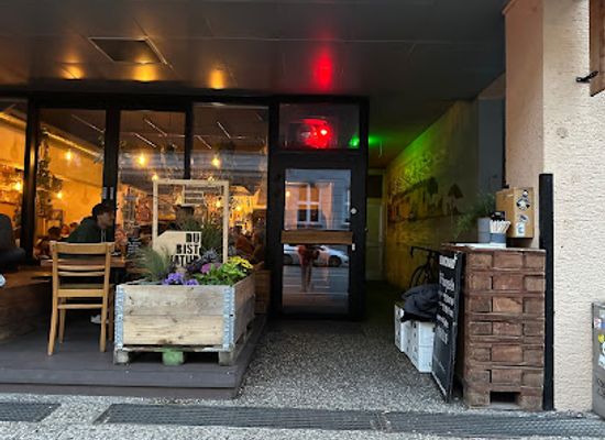 austria/innsbruck/restaurant/machete-burrito-kartell