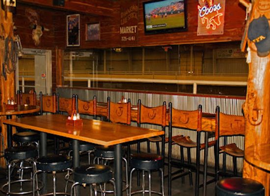 missouri/southwest-missouri/restaurant/lucky-j-steakhouse-arena
