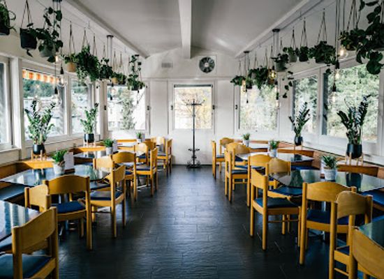 switzerland/lenzerheide/restaurant/cafe-aurora