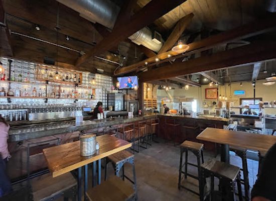 maine/ogunquit/restaurant/cornerstone-artisanal-pizza-craft-beer
