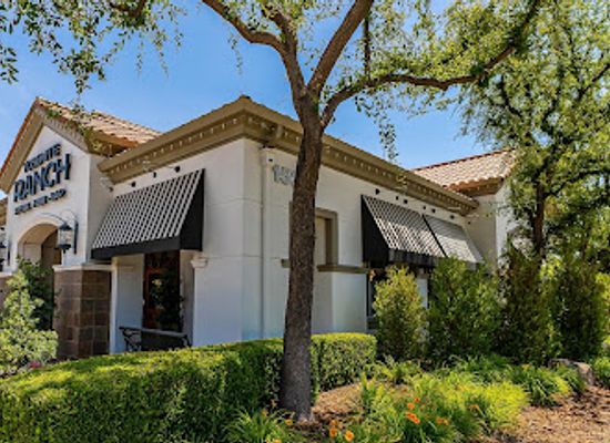 california/central-california/restaurant/yosemite-ranch-steak-fish-bar