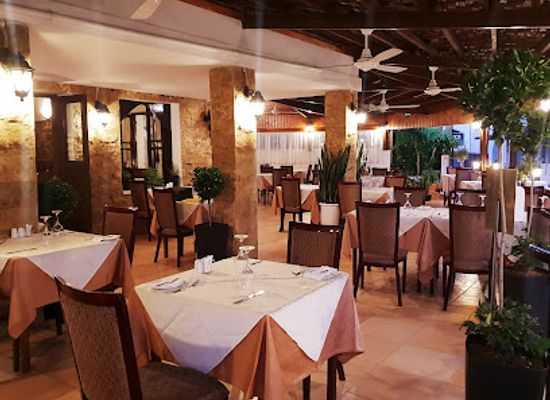 cyprus/paphos/restaurant/the-windmill