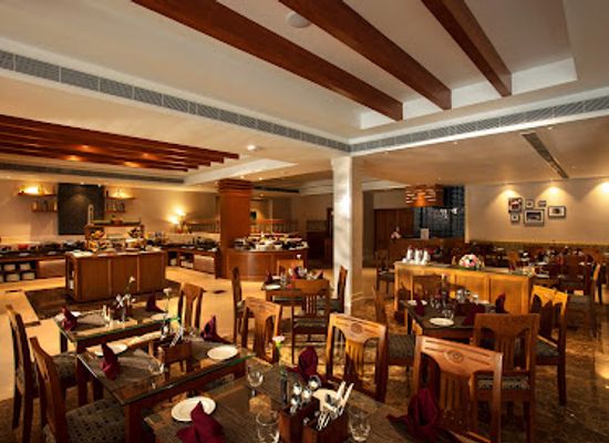 india/kochi/restaurant/monsoon-multi-cuisine-restaurant