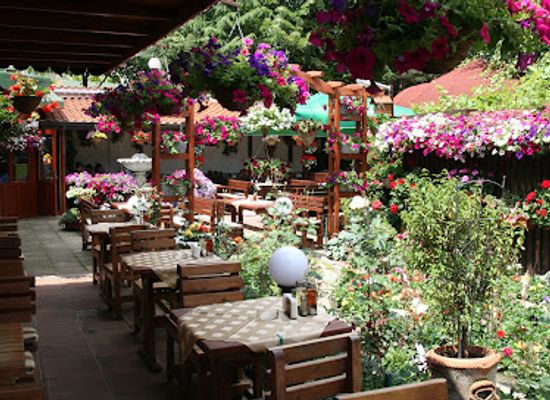 bulgaria/sofia-valley/restaurant/garden-restaurant-yoli