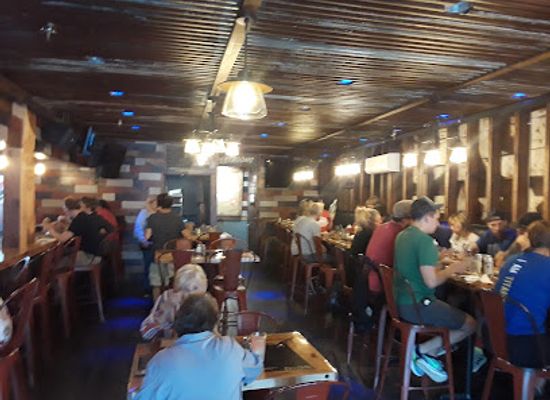 michigan/marquette/restaurant/digs