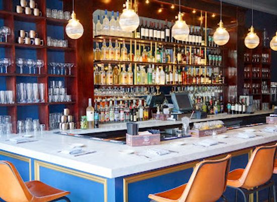 new-york/long-island/restaurant/gatsby-s-landing