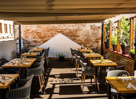 romania/cluj-napoca/restaurant/cimbru-author