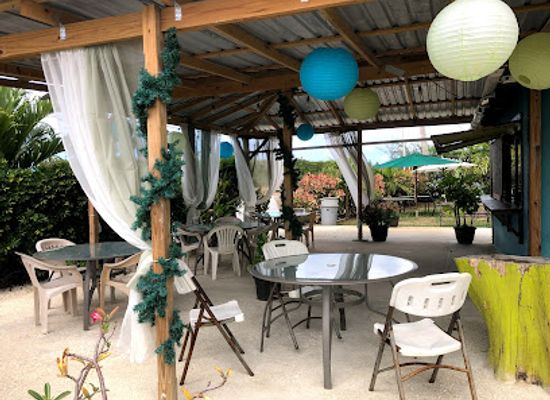 barbados/speightstown/restaurant/desweetpotbargrill