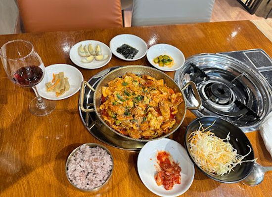 mongolia/uvs-lake-basin/restaurant/ug-korean-restaurant