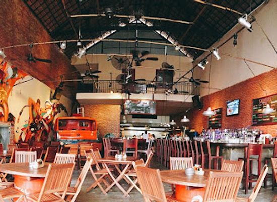 vietnam/da-nang/hai-chau-district/restaurant/luna-pub-italian-restaurant-beer-cocktail-bar