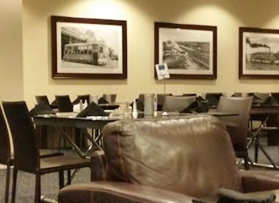 california/san-joaquin-valley/restaurant/delta-bistro-lounge