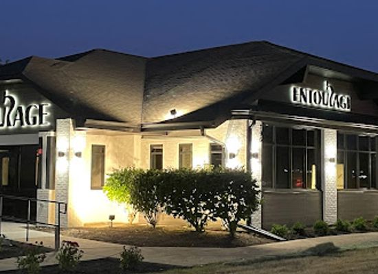 illinois/naperville/restaurant/entourage-naperville