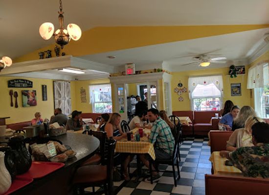 ohio/cuyahoga-valley-national-park/restaurant/valley-cafe-restaurant-akron