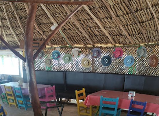 mexico/campeche/restaurant/los-delfines