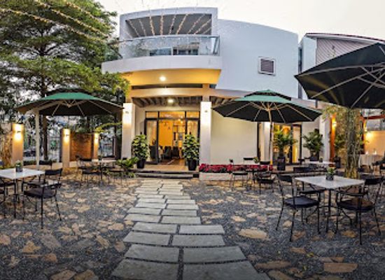vietnam/da-nang/son-tra-district/restaurant/the-temptation