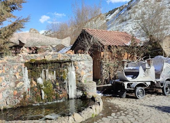 armenia/geghama-mountains/restaurant/garni-ishxananoc