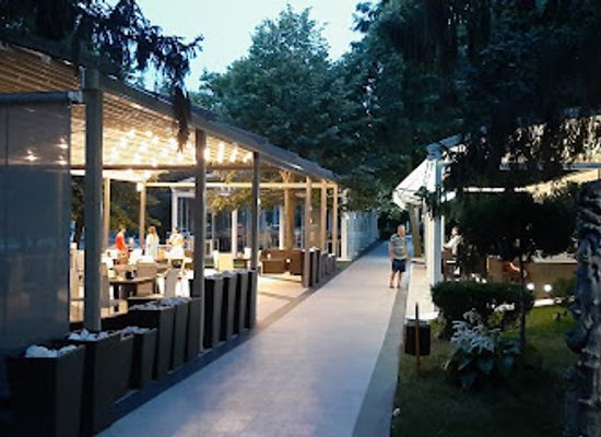 moldova/vatra/restaurant/panzele-albe