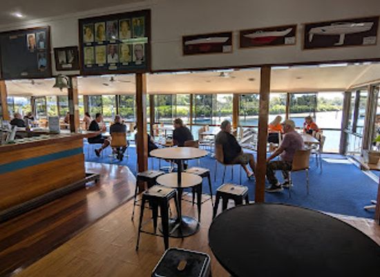 australia/central-queensland/restaurant/gladstone-yacht-club