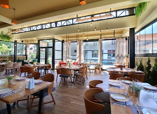 greece/macedonia/restaurant/cream
